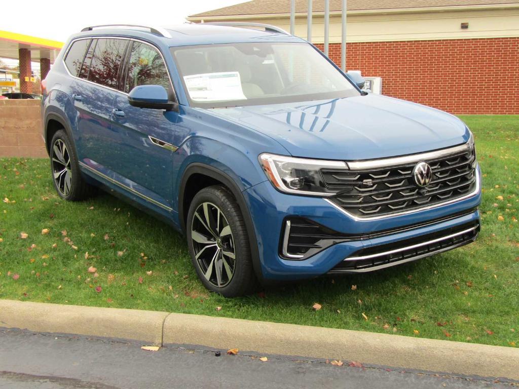 new 2025 Volkswagen Atlas car, priced at $54,566