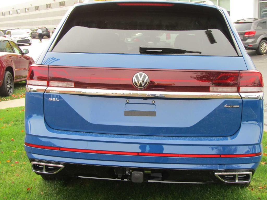 new 2025 Volkswagen Atlas car, priced at $54,566