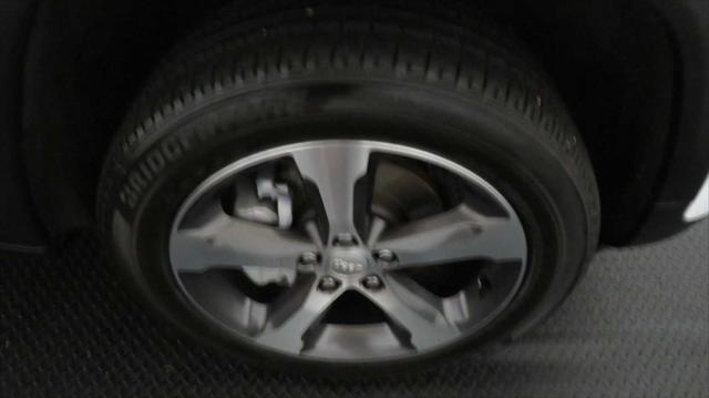 used 2023 Jeep Grand Cherokee car, priced at $39,933