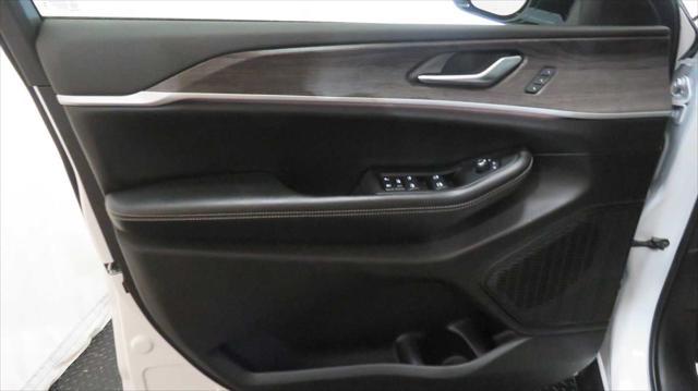 used 2023 Jeep Grand Cherokee car, priced at $39,933