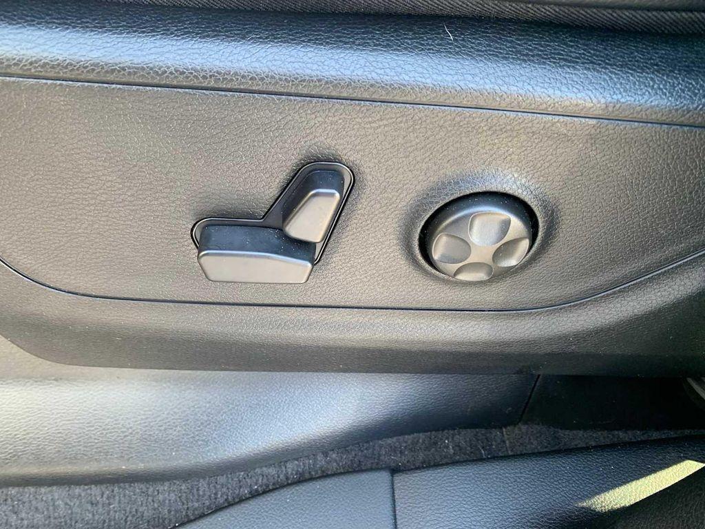 new 2025 Ram 1500 car, priced at $68,365
