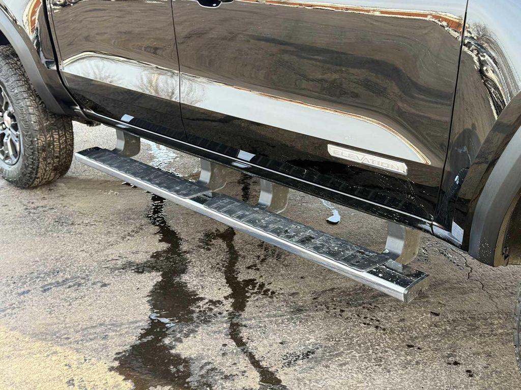 used 2024 GMC Canyon car, priced at $37,642