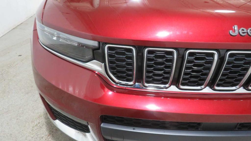 used 2021 Jeep Grand Cherokee L car, priced at $32,819