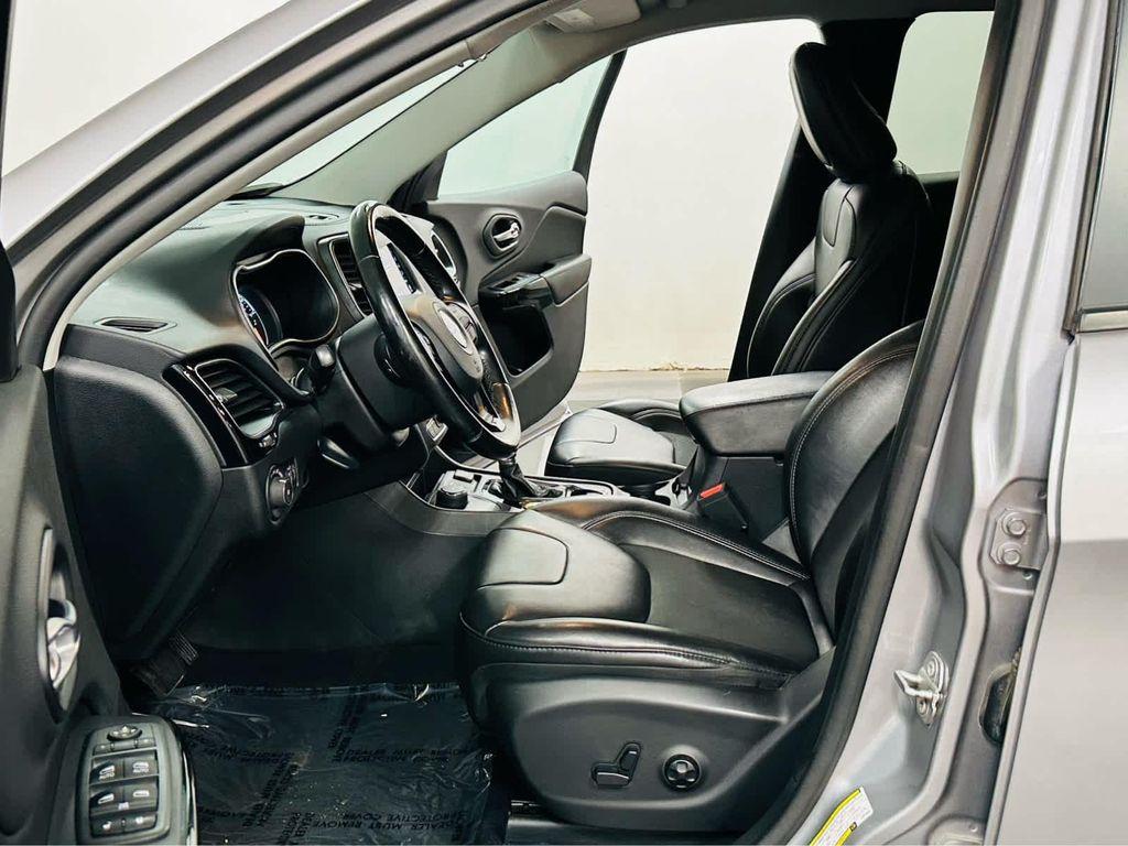used 2020 Jeep Cherokee car, priced at $25,987