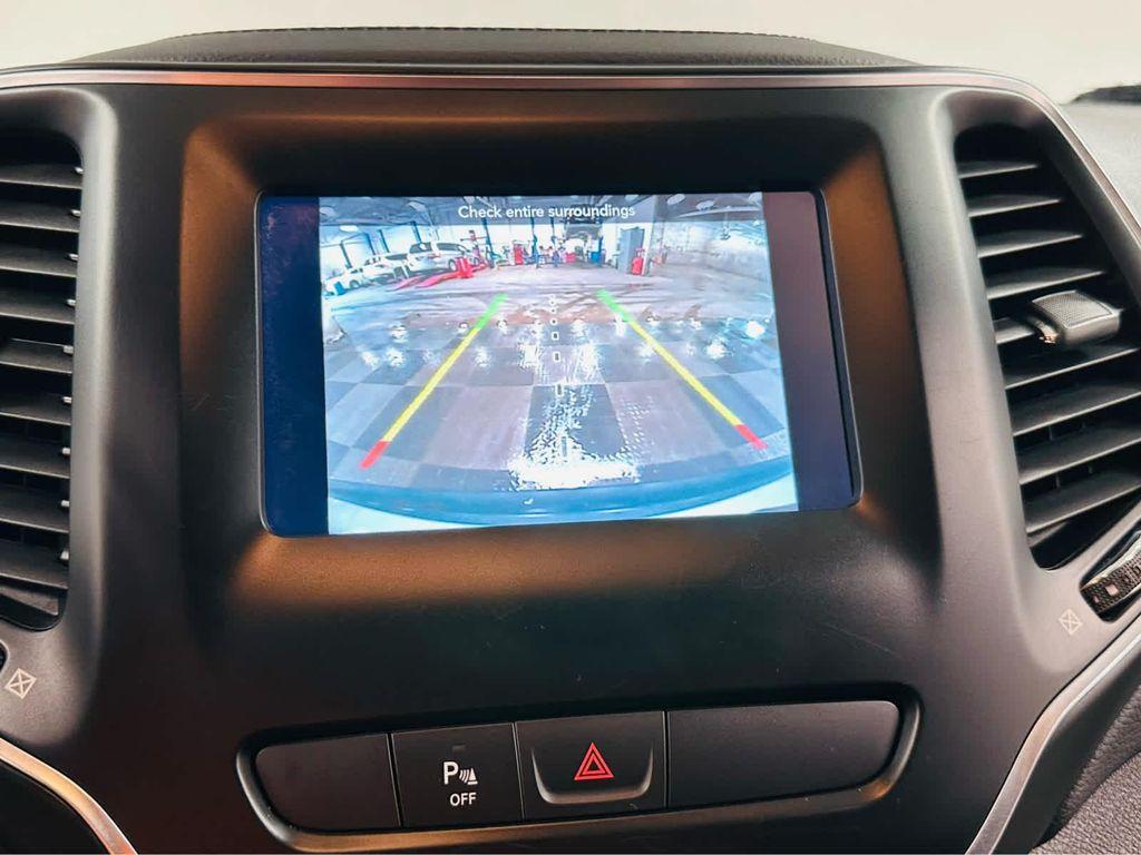 used 2020 Jeep Cherokee car, priced at $25,987
