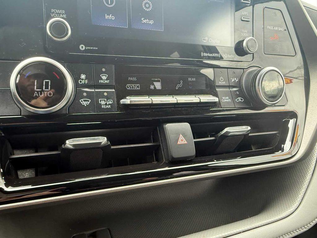 used 2022 Toyota Highlander car, priced at $33,838