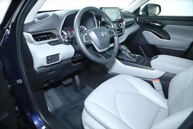 used 2022 Toyota Highlander car, priced at $44,044