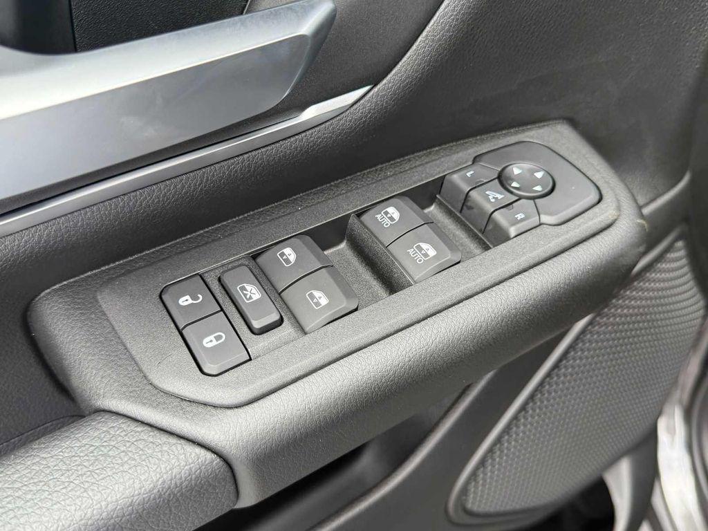 new 2025 Ram 1500 car, priced at $47,080