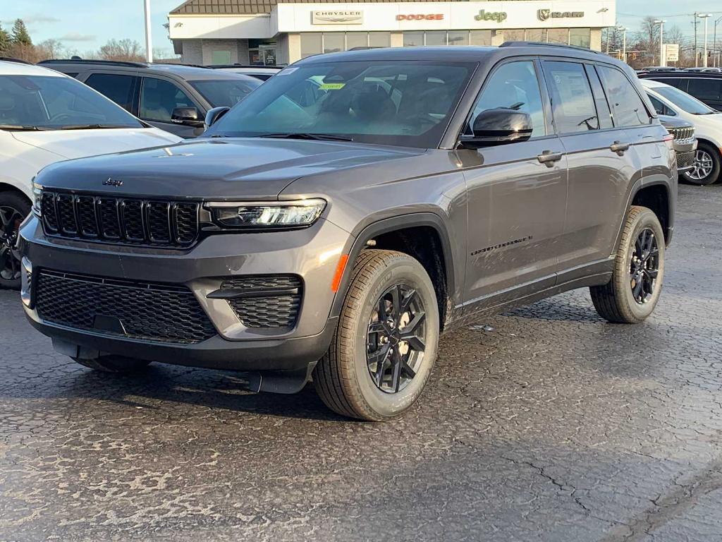 new 2025 Jeep Grand Cherokee car, priced at $43,399