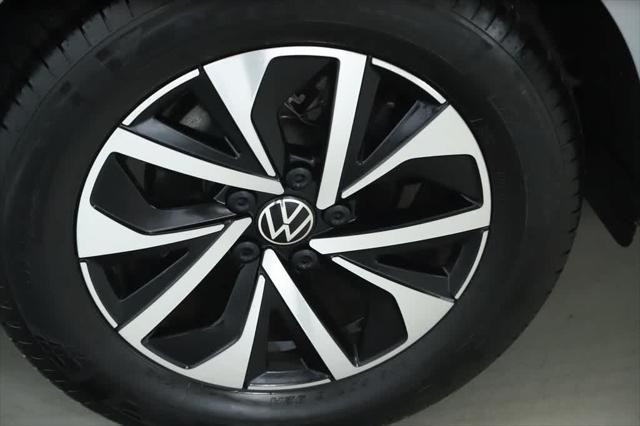 used 2025 Volkswagen Jetta car, priced at $24,924