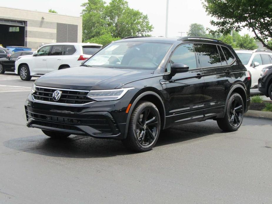 new 2024 Volkswagen Tiguan car, priced at $37,112