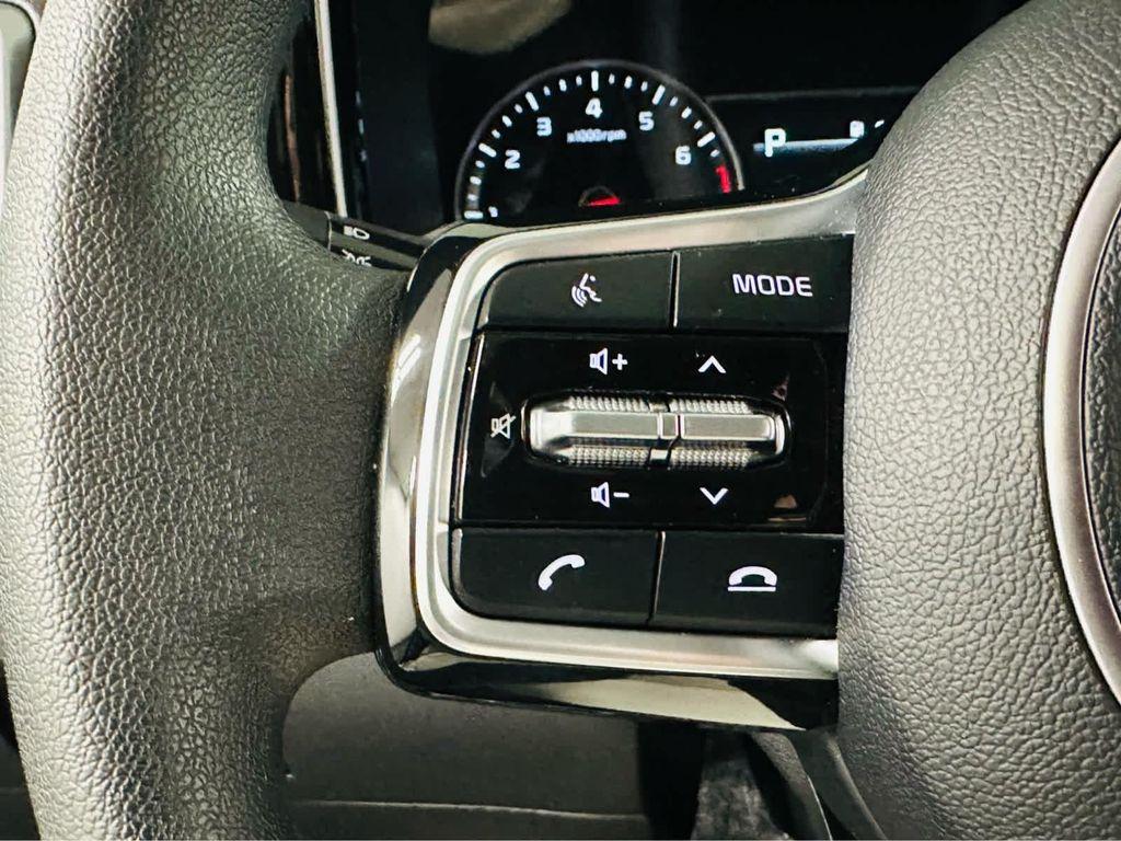 used 2023 Kia Sorento car, priced at $28,898