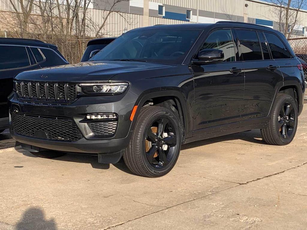 new 2024 Jeep Grand Cherokee car, priced at $55,535