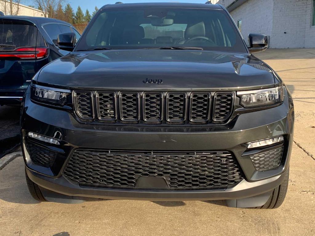 new 2024 Jeep Grand Cherokee car, priced at $55,535