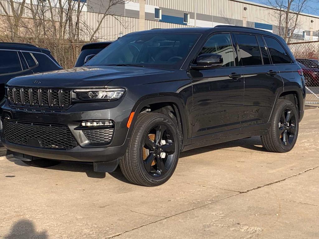 new 2024 Jeep Grand Cherokee car, priced at $55,535