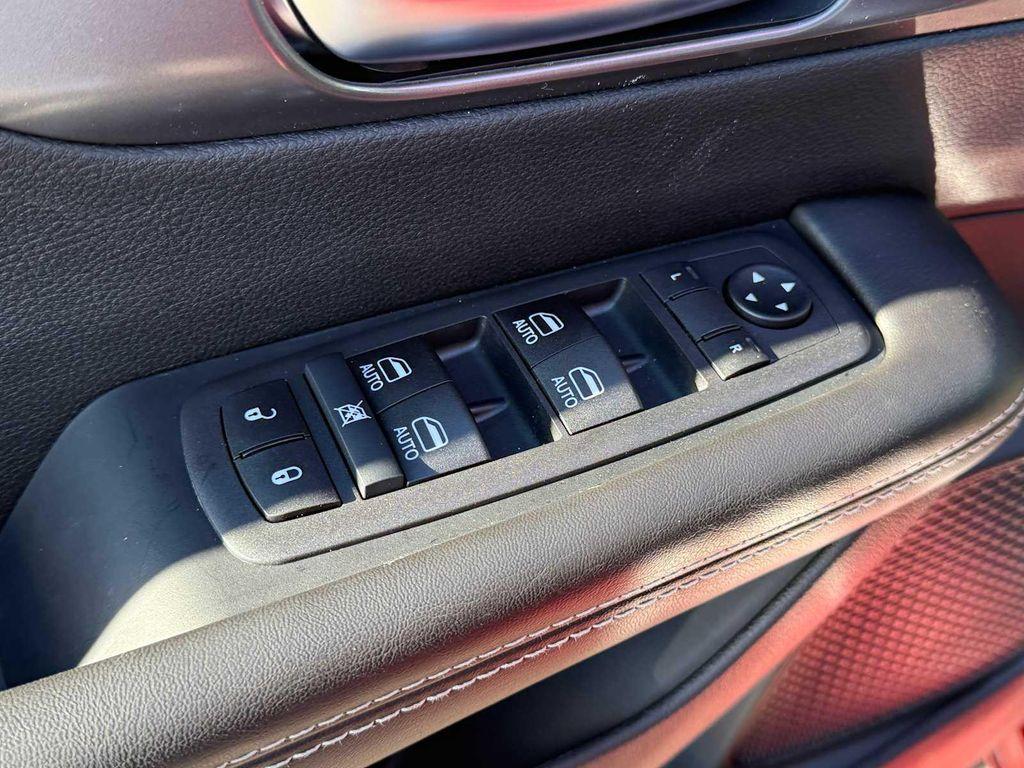 new 2026 Chrysler Pacifica car, priced at $46,437