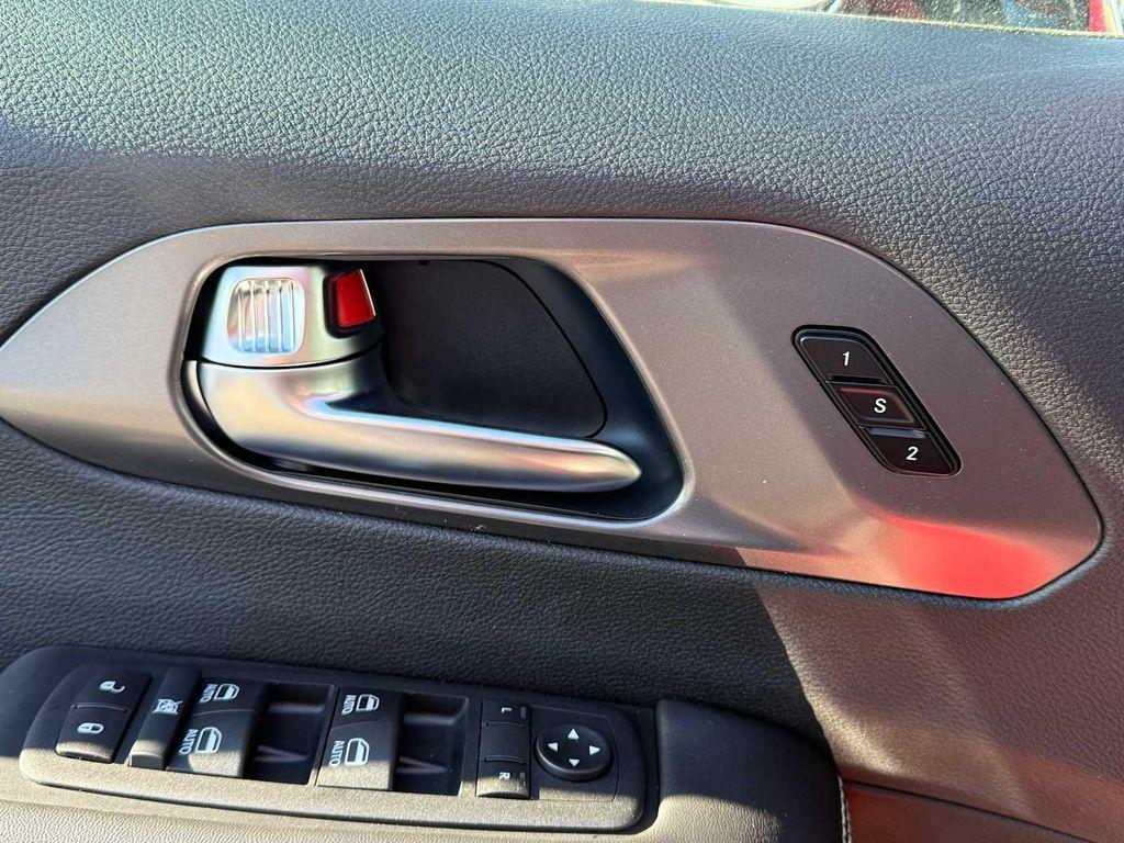 new 2026 Chrysler Pacifica car, priced at $46,437