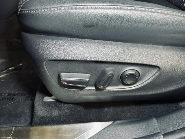 used 2023 Toyota Highlander Hybrid car, priced at $50,001