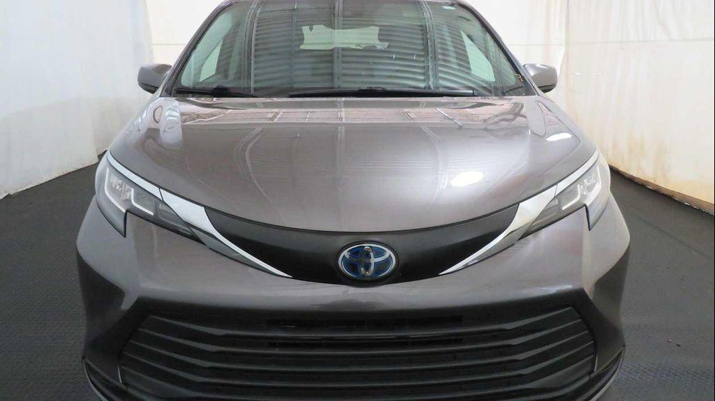 used 2022 Toyota Sienna car, priced at $40,876