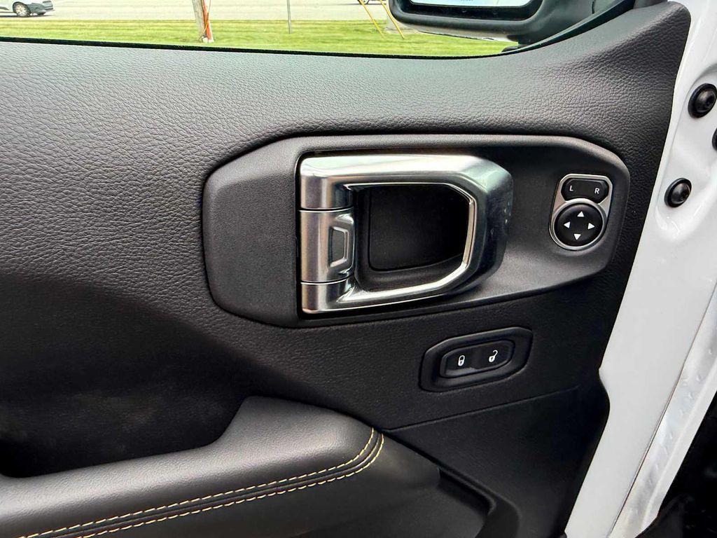 new 2025 Jeep Wrangler car, priced at $49,680