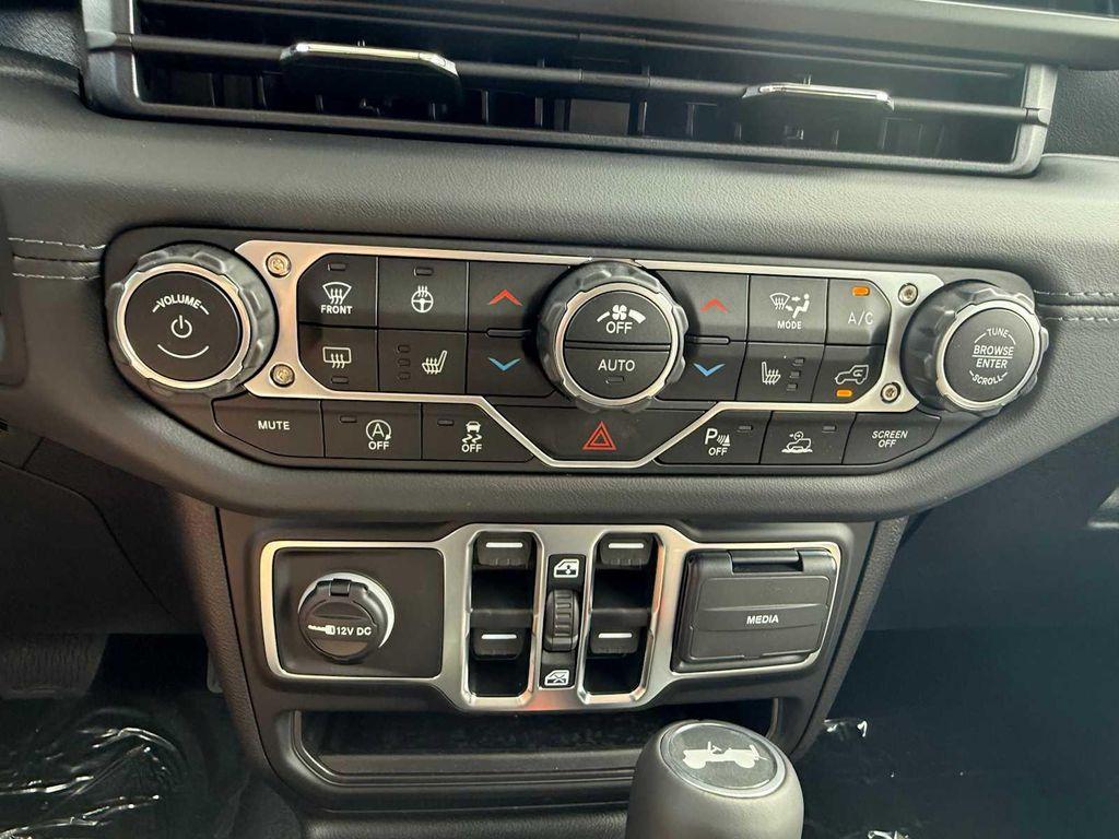 new 2025 Jeep Wrangler car, priced at $49,680