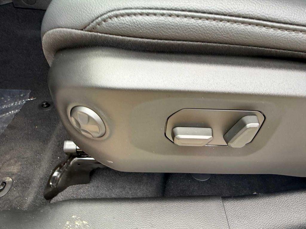 new 2025 Jeep Wrangler car, priced at $49,680