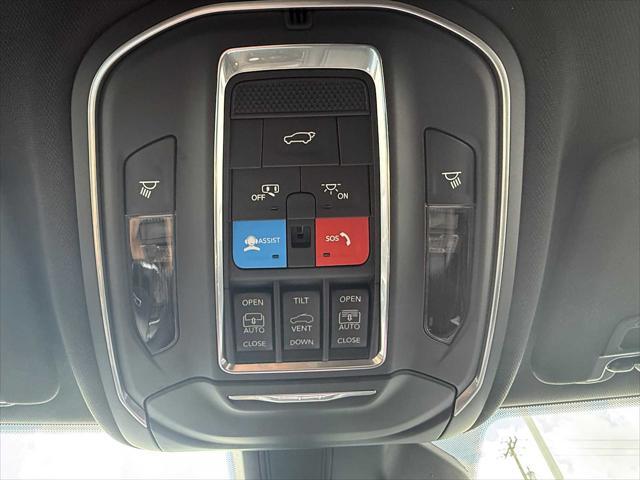 new 2025 Jeep Grand Cherokee car, priced at $61,096