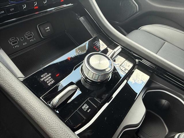new 2025 Jeep Grand Cherokee car, priced at $61,096