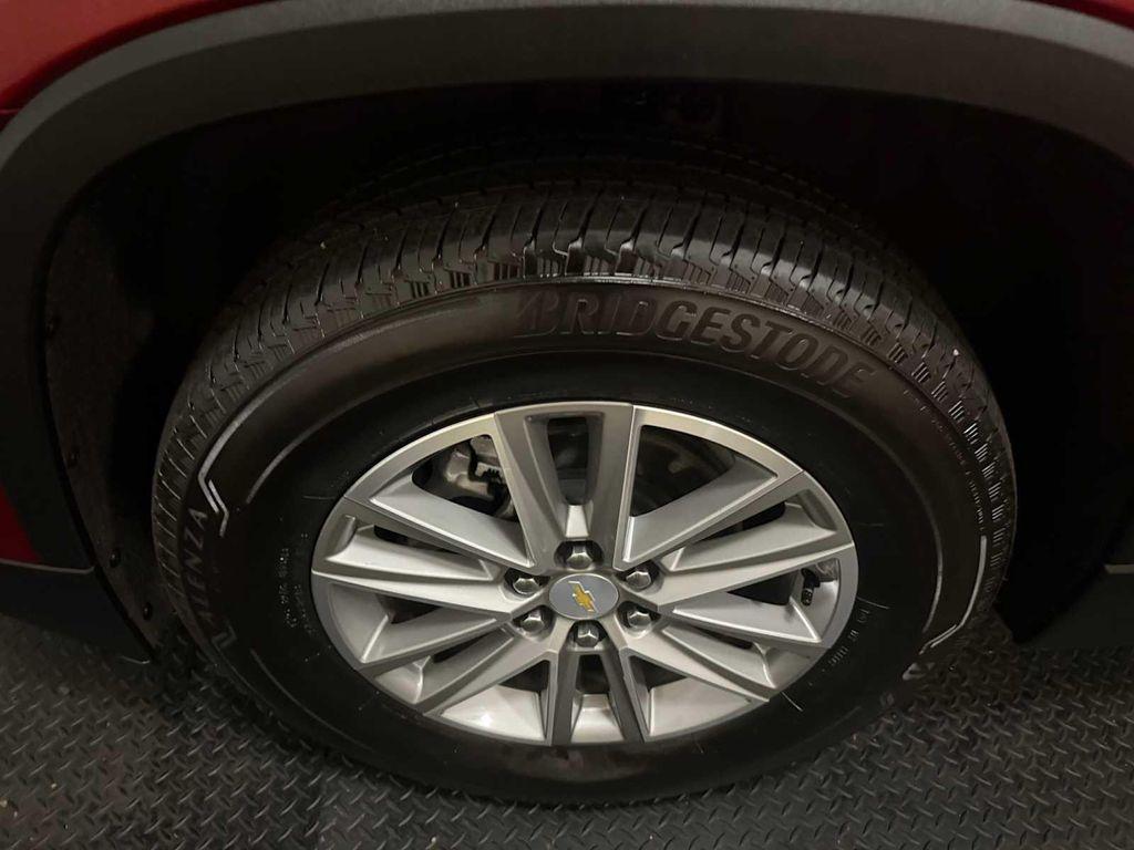 used 2023 Chevrolet Traverse car, priced at $33,225