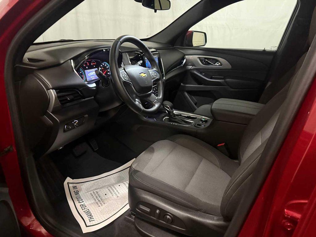 used 2023 Chevrolet Traverse car, priced at $33,225