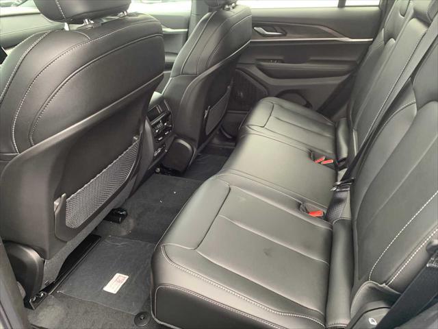 new 2025 Jeep Grand Cherokee car, priced at $49,105