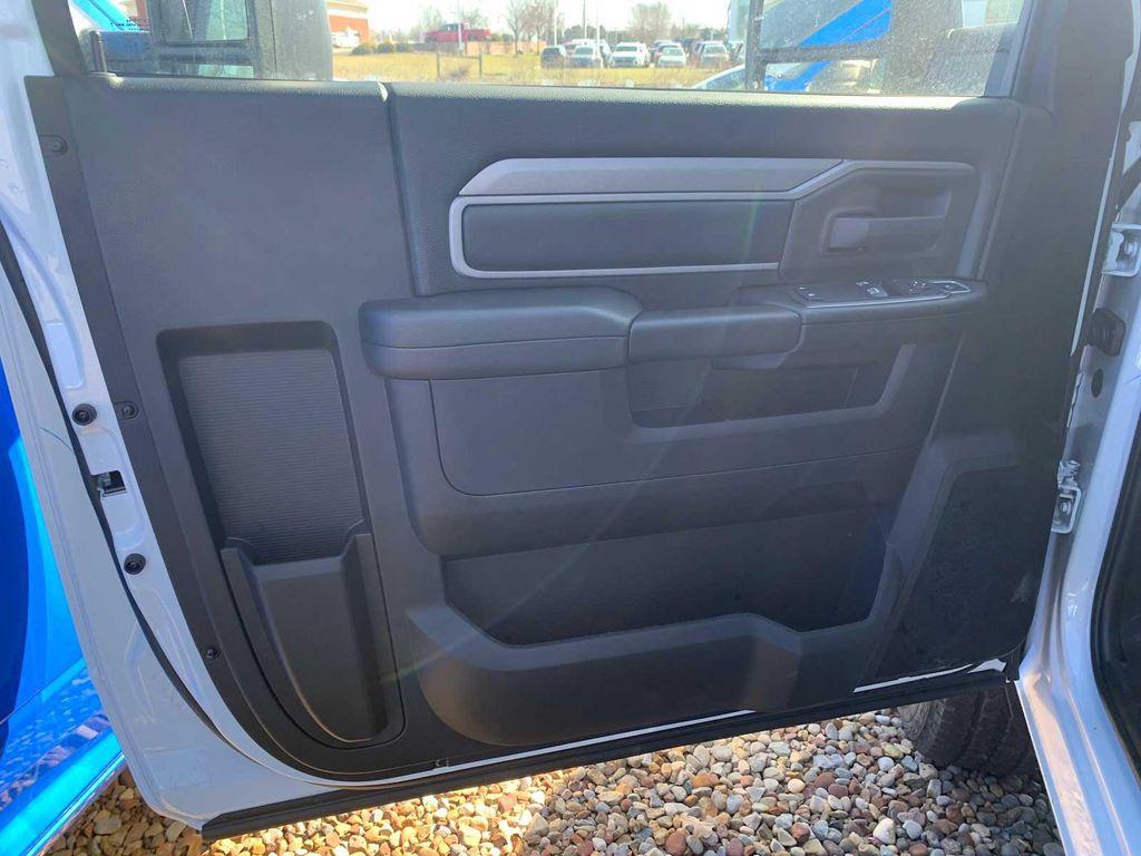 new 2024 Ram 2500 car, priced at $55,585
