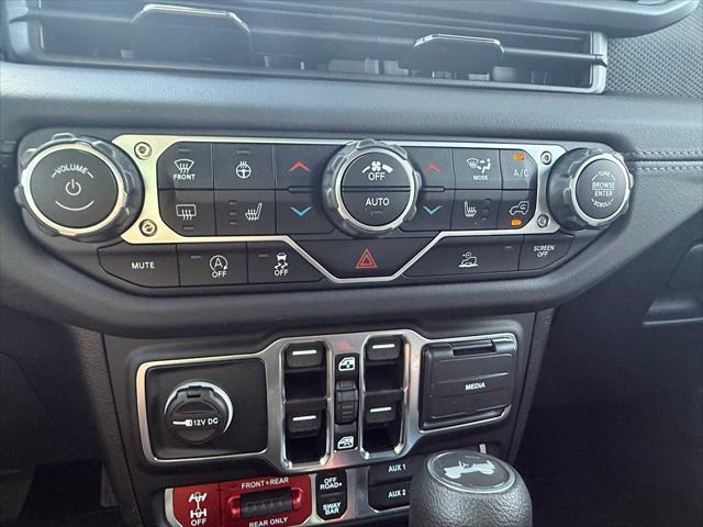 new 2025 Jeep Wrangler car, priced at $60,753