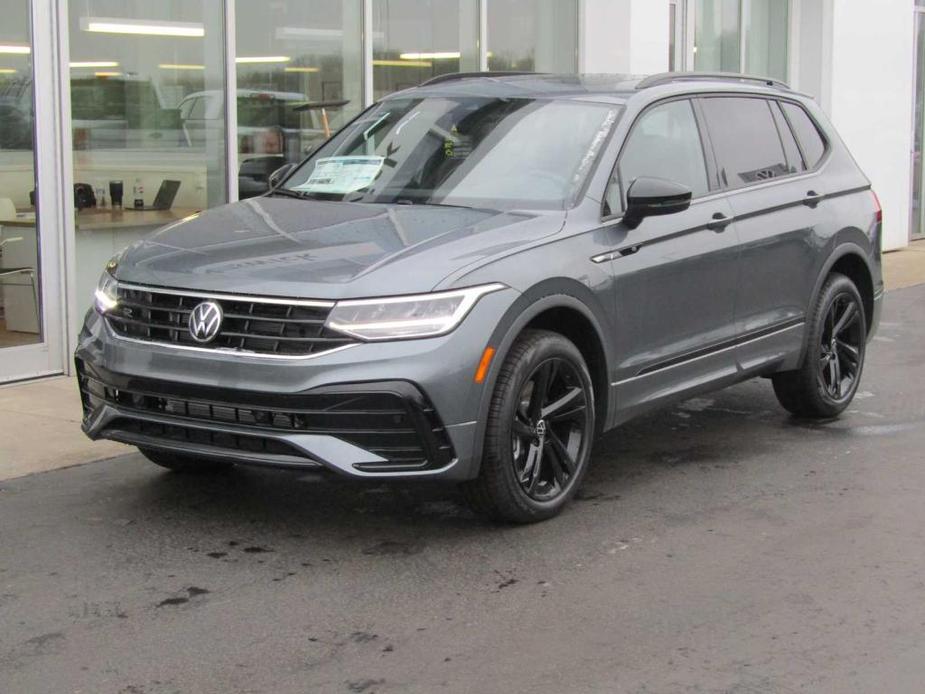 new 2024 Volkswagen Tiguan car, priced at $37,128