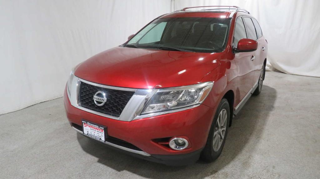 used 2014 Nissan Pathfinder car, priced at $13,914