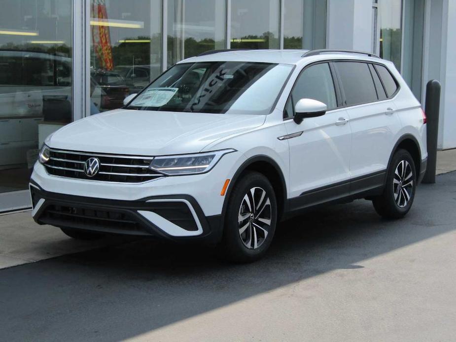 new 2024 Volkswagen Tiguan car, priced at $31,945