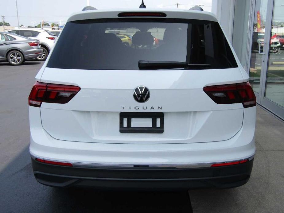 new 2024 Volkswagen Tiguan car, priced at $31,945