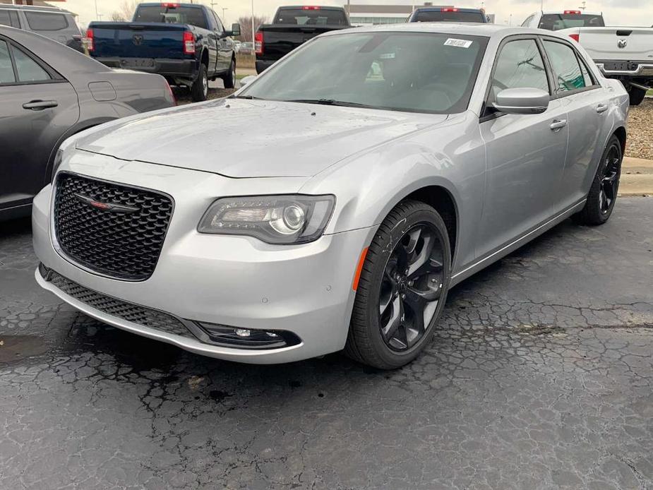 new 2023 Chrysler 300 car, priced at $39,900