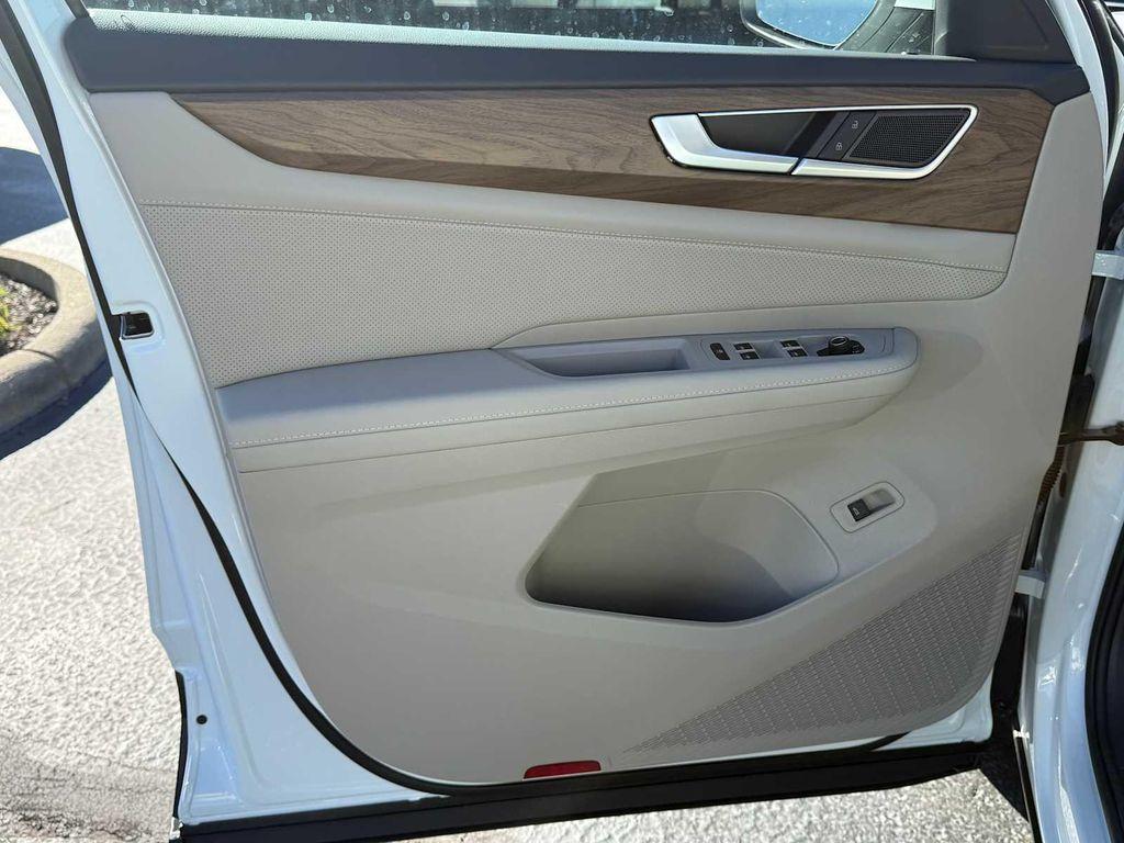 new 2026 Volkswagen Atlas car, priced at $50,870