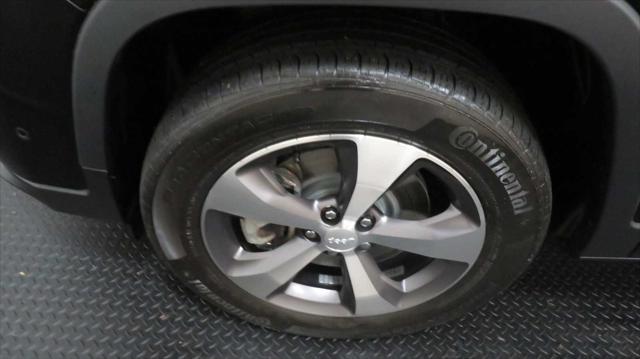 used 2022 Jeep Cherokee car, priced at $31,682