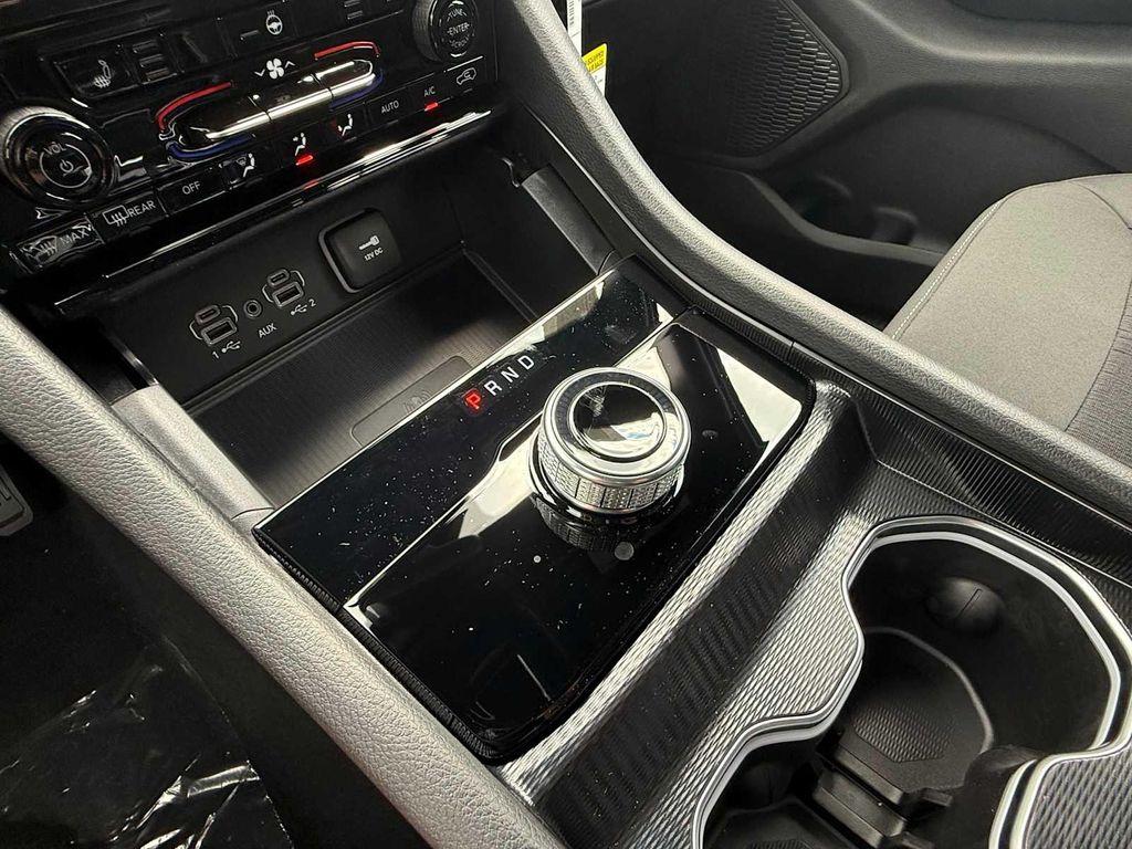 new 2025 Jeep Grand Cherokee car, priced at $36,281