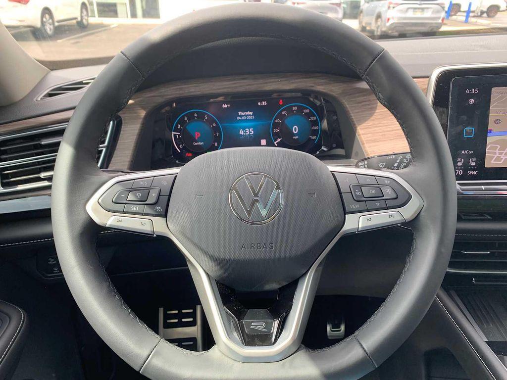 new 2025 Volkswagen Atlas car, priced at $55,966