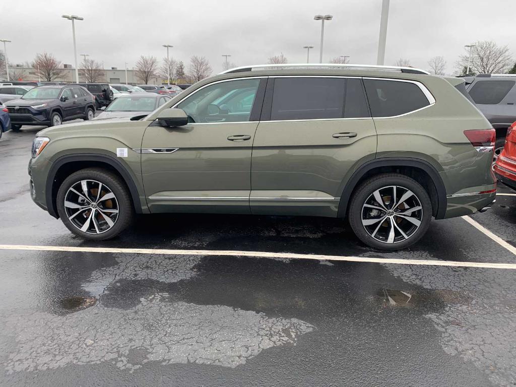 new 2025 Volkswagen Atlas car, priced at $53,996