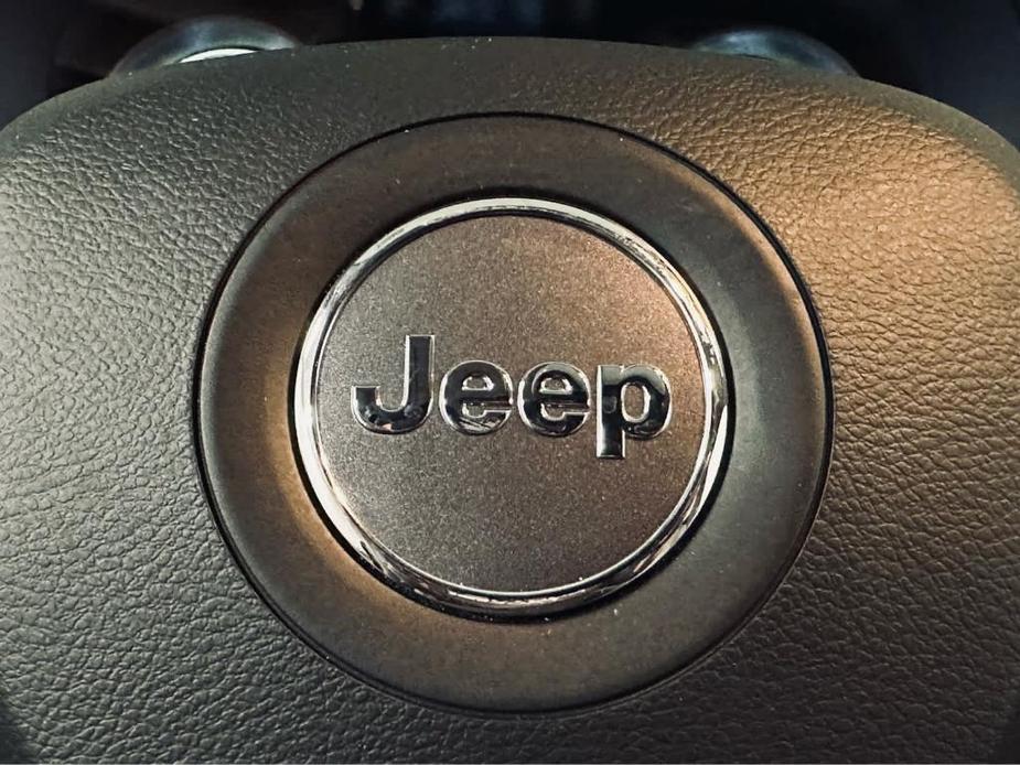 used 2021 Jeep Cherokee car, priced at $25,981