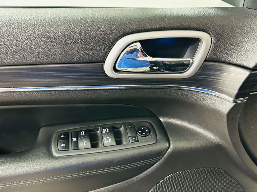 used 2019 Jeep Grand Cherokee car, priced at $18,805