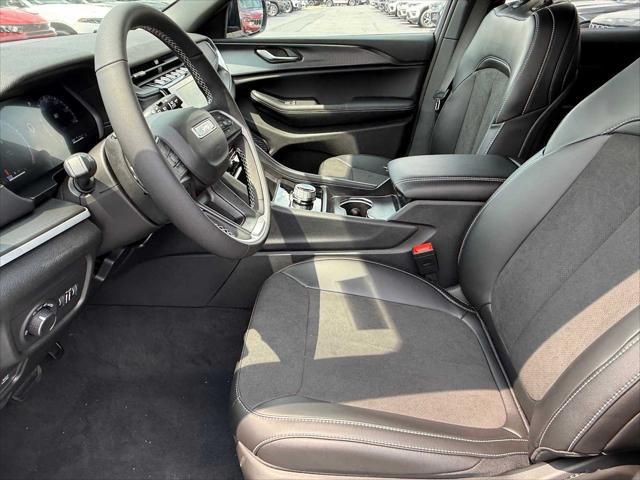 new 2025 Jeep Grand Cherokee car, priced at $45,132