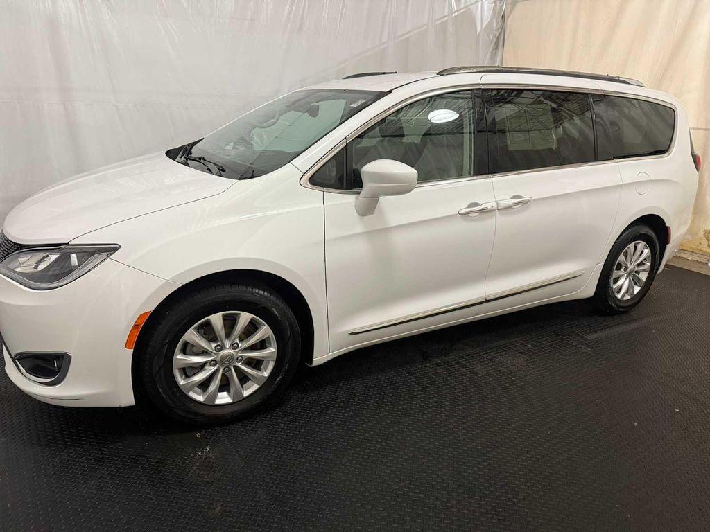 used 2018 Chrysler Pacifica car, priced at $19,887