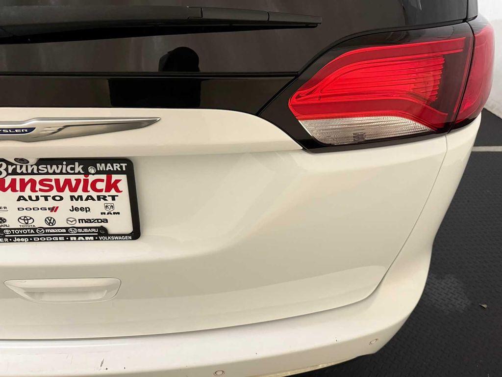 used 2018 Chrysler Pacifica car, priced at $19,887