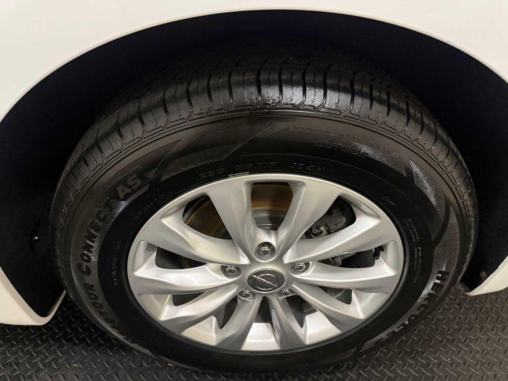 used 2018 Chrysler Pacifica car, priced at $19,887