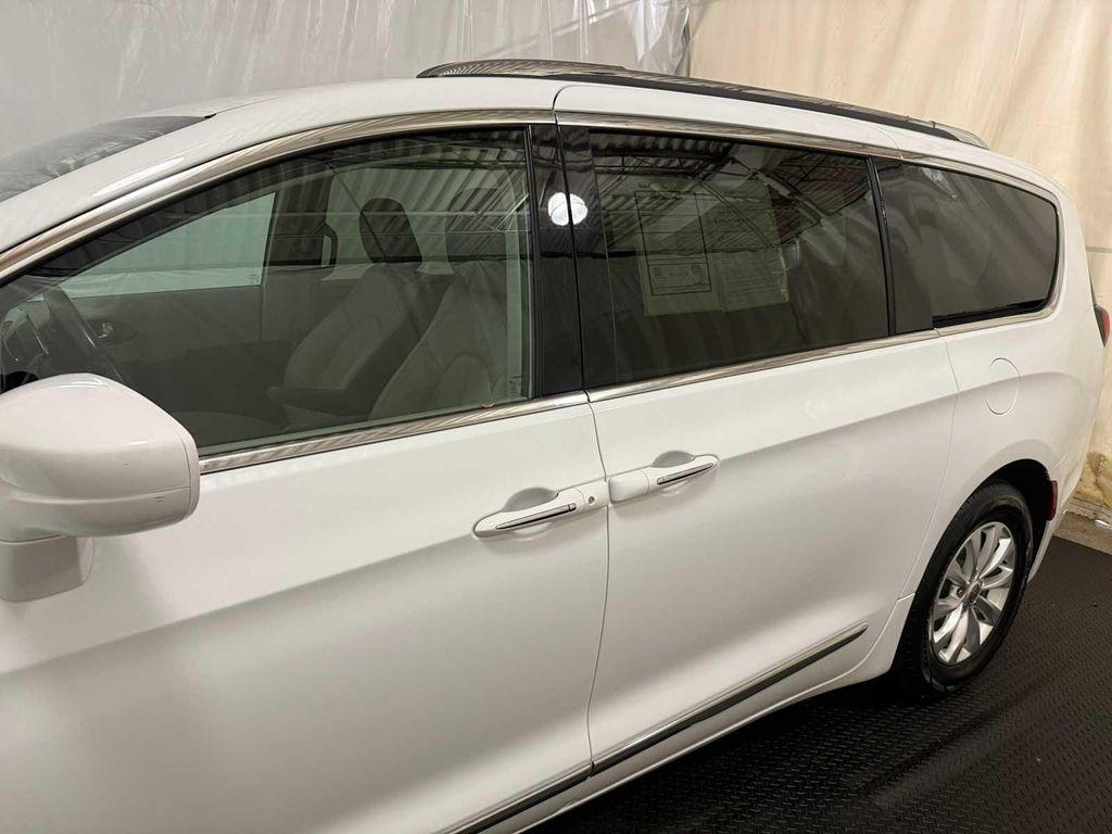 used 2018 Chrysler Pacifica car, priced at $19,887